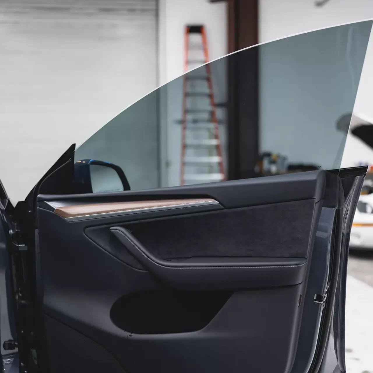 Automotive Window Tint